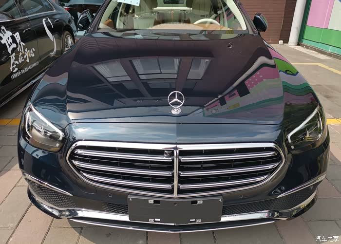 【图】2021款e300l时尚是外松石绿内马鞍棕 马奇朵提车_奔驰e级论坛