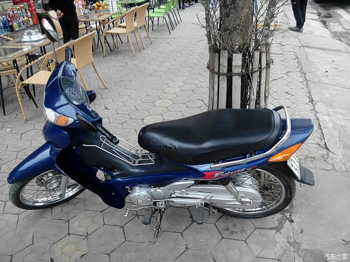 游走在弯梁之国越南街拍越南摩托