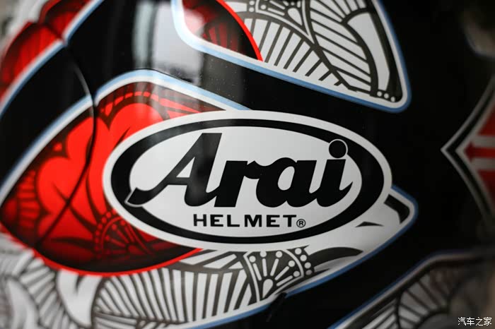 新入arai大眼仔入门级头盔勿喷
