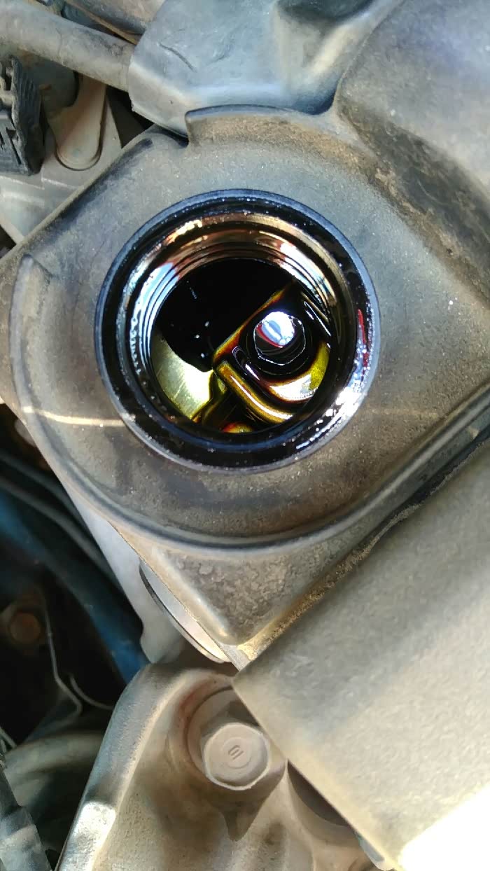 8万公里的机油加油口,算脏还是干净