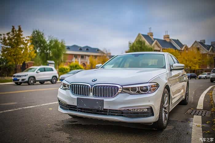 蓝天白云的logo代表着品牌的实力,好看极了啊