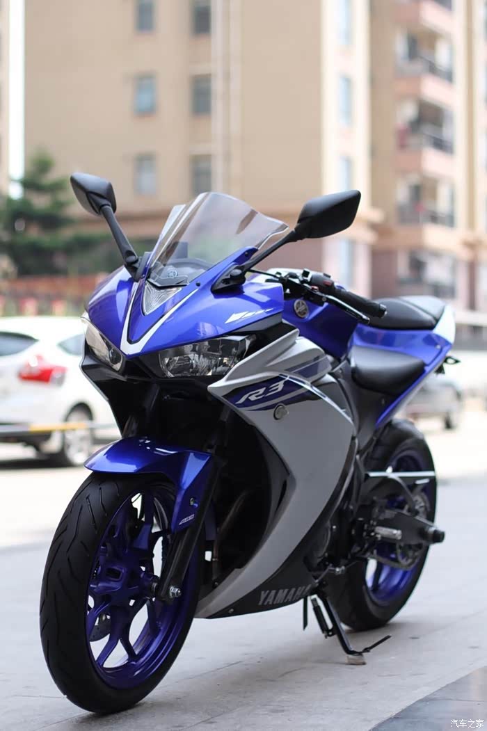 雅马哈r3
