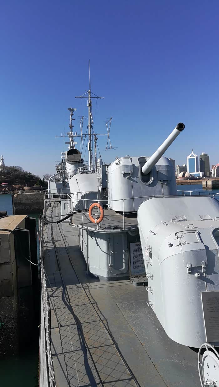 青岛出行参观核潜艇