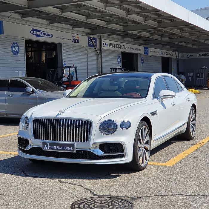 白色非常的优雅,大赞