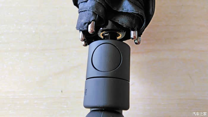 【家家众测】雨淋日晒不再怕,乐上lexon自动折叠雨伞评测!