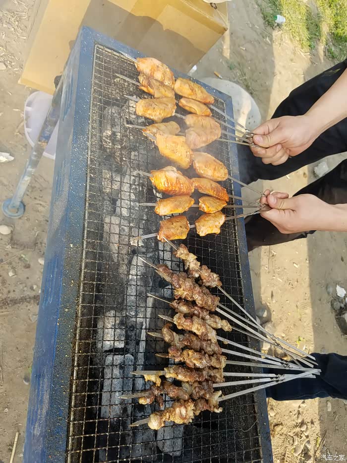 兄弟6人自驾济源牛王滩烧烤