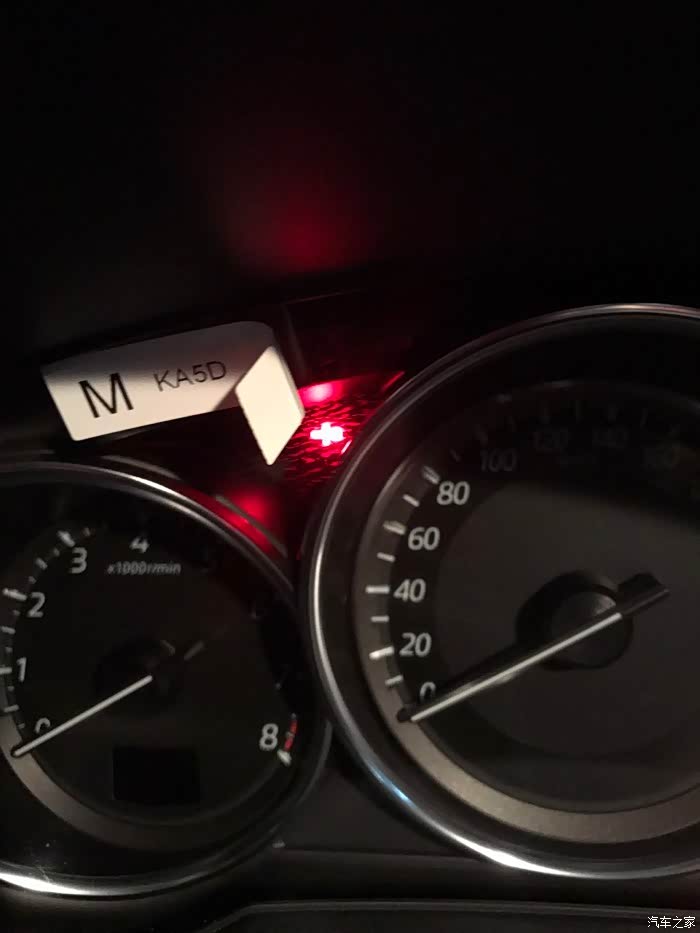 今日出现两次这种情况倒车时仪表盘熄灭档位灯熄灭倒车影像