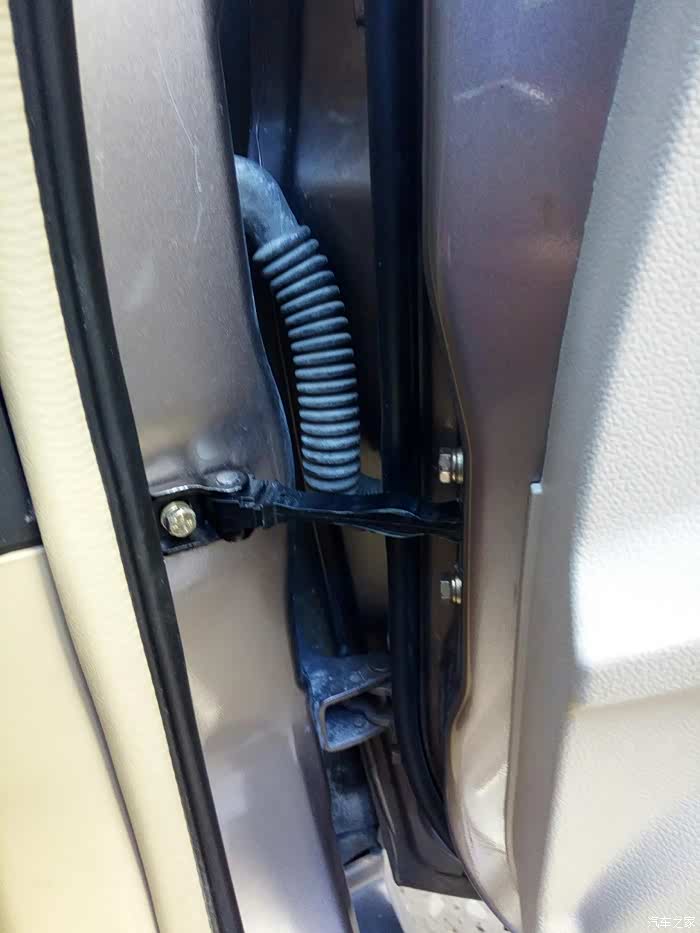 新朗逸的限位器