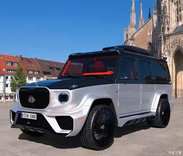 全新款迈巴赫g900,一款方盒子造型的越野suv汽车.