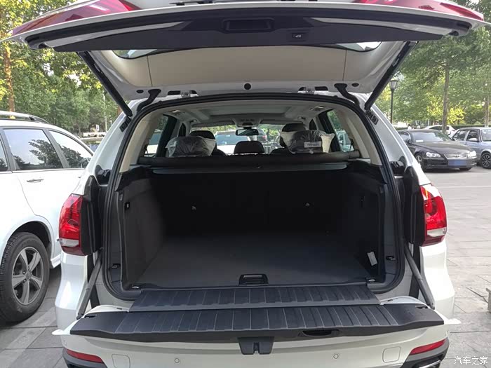 宝马x5 xdrive35i典雅型 提车作业