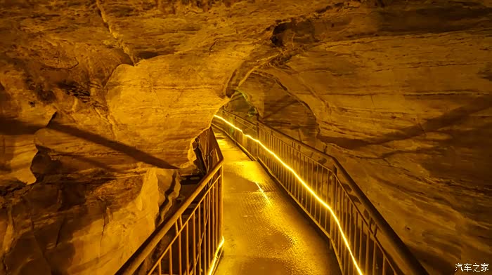 万物复苏送福利欣赏青州仰天山灵泽洞的绚丽多彩