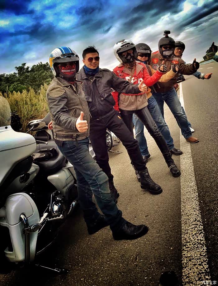 中国铁骑丽影正在崛起发现正能量优秀大排机车女骑士