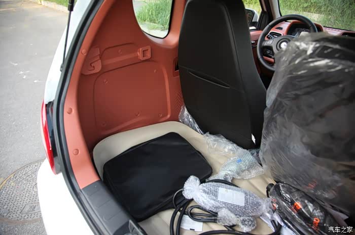 知豆d2车主来给各位自拍自夸了