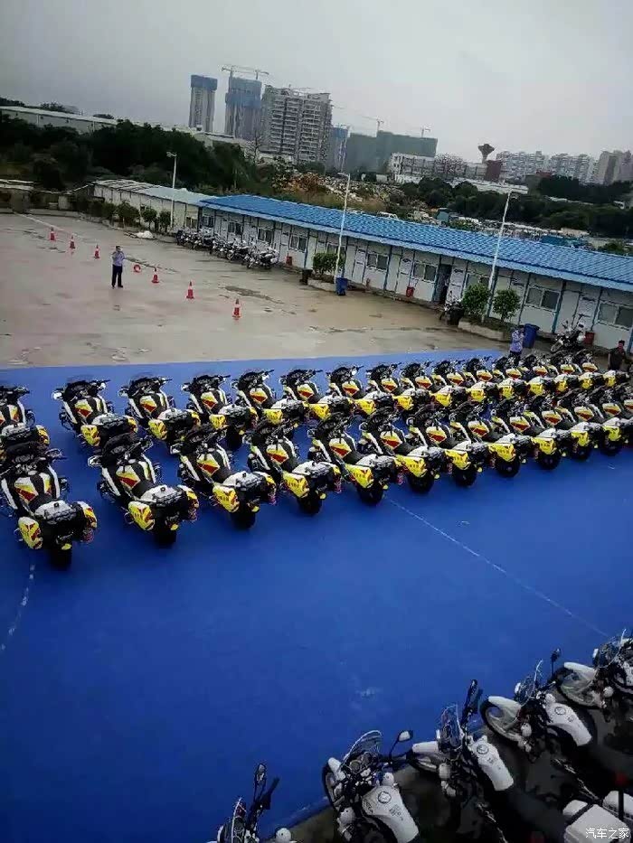 档车白痴提车了,春风650TR-G