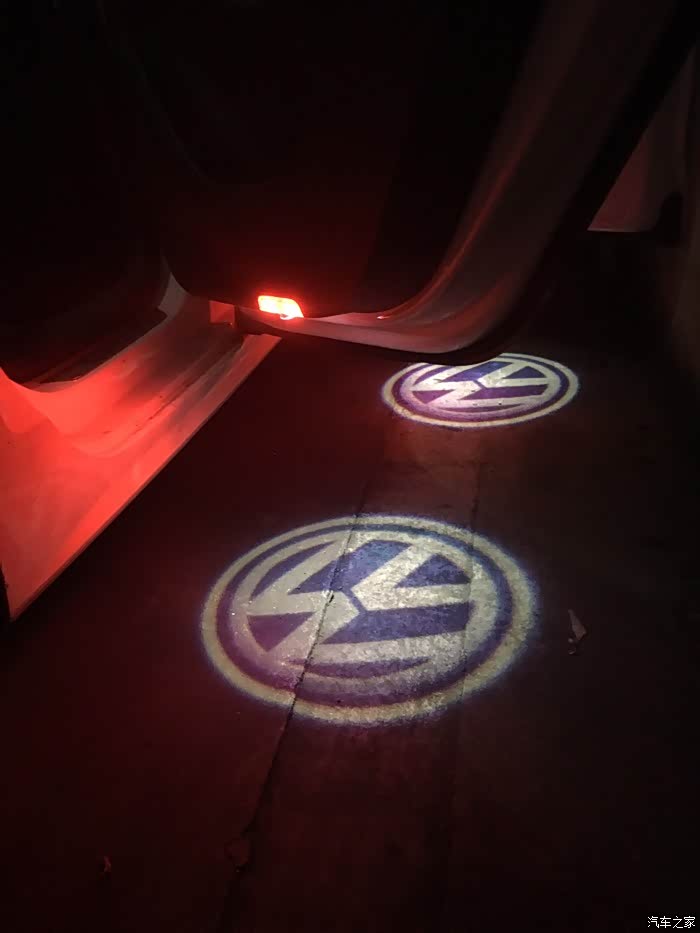 速腾可以装迎宾灯吗?