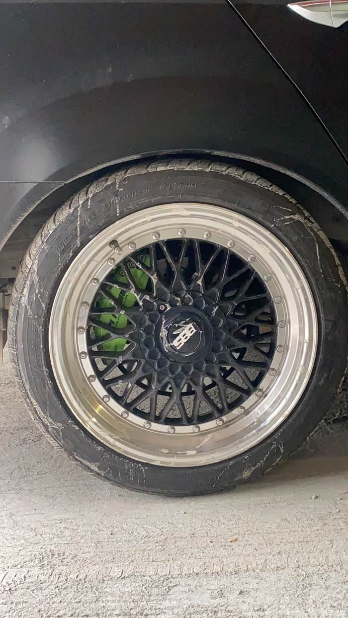 18寸koko刀锋轮毂带胎及胎压监测出