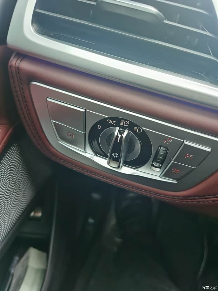 停车灯常亮问题