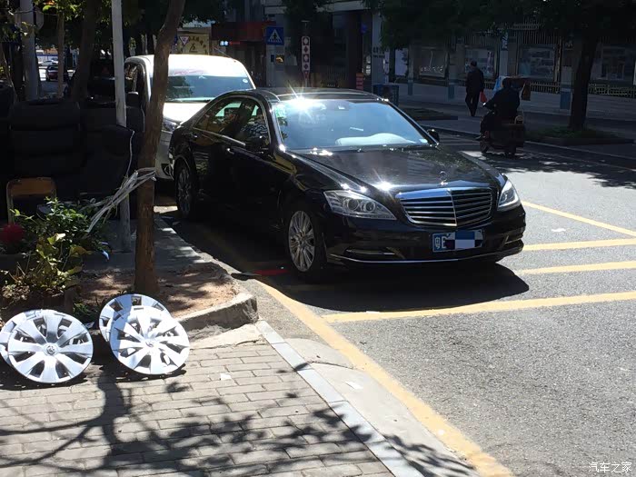 的朋友你们路上看到w221啥感觉_奔驰s级论坛_汽车之家论坛