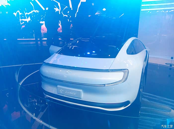 乐视的大汽车,真好,啥时候能卖?看外形高端.不知道能买得起不.