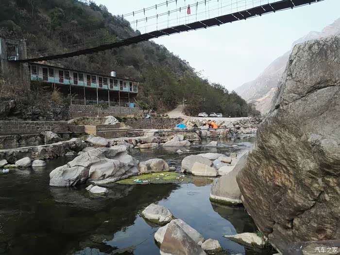 禄劝翠华下达基野温泉