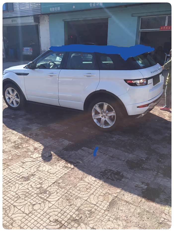 【图】求大家帮忙看看车顶哪个好看_揽胜极光论坛_汽车之家论坛