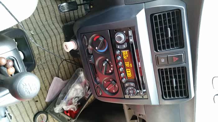 五菱荣光双排12改装cd外加龙门架加装改cd免破线免切面板