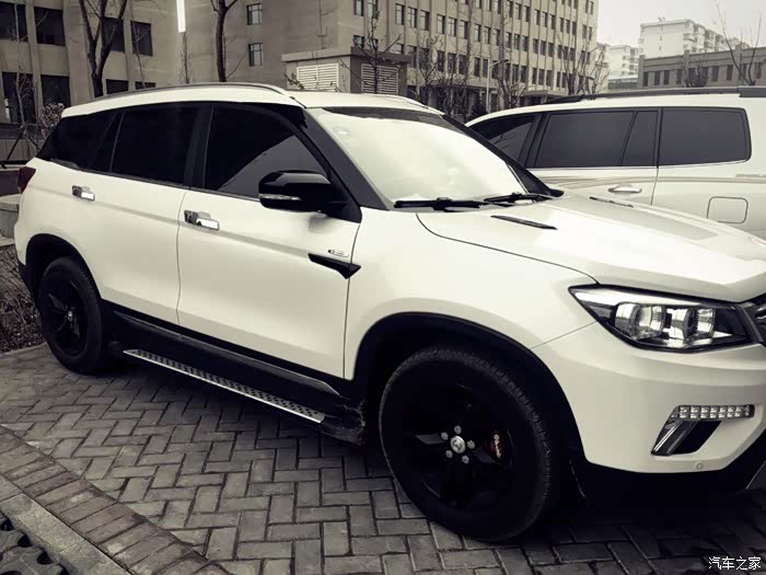 大神们有没有改装过的cs75图片发个参考参考