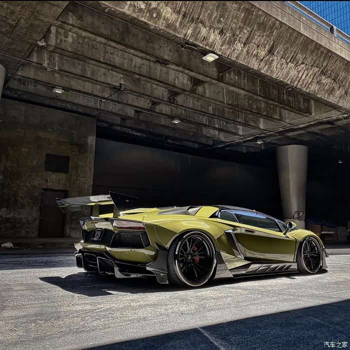 兰博基尼改装宽体aventador!