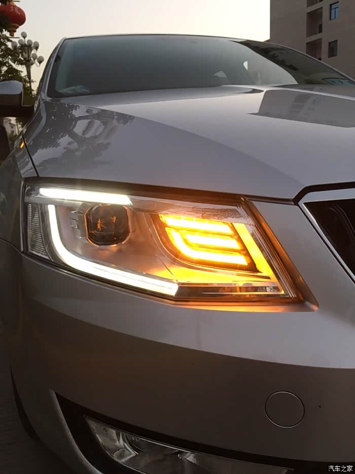 关注了一年多的sk车灯明锐led大灯总成更换