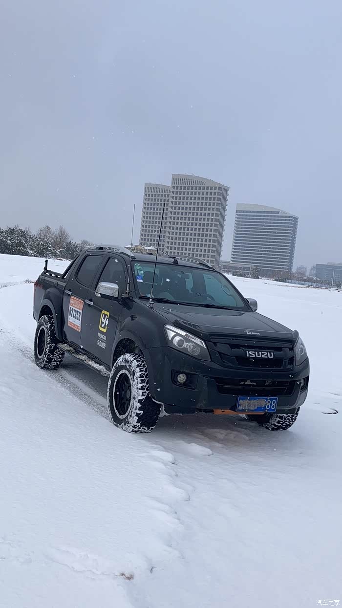 dmax黑武士版大量雪景图片斯哥给精华哦