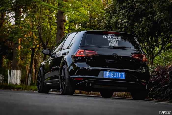 golf7,见证了这辆车的成长,极致素风黑武士 .