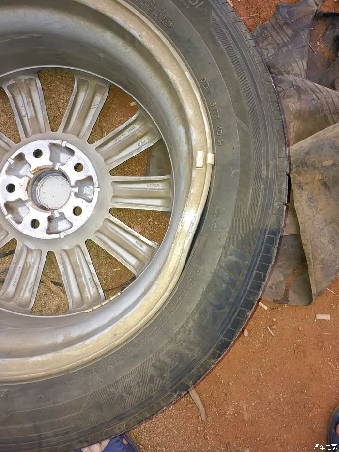 轮圈变形这个样子需要换吗能能修求助手