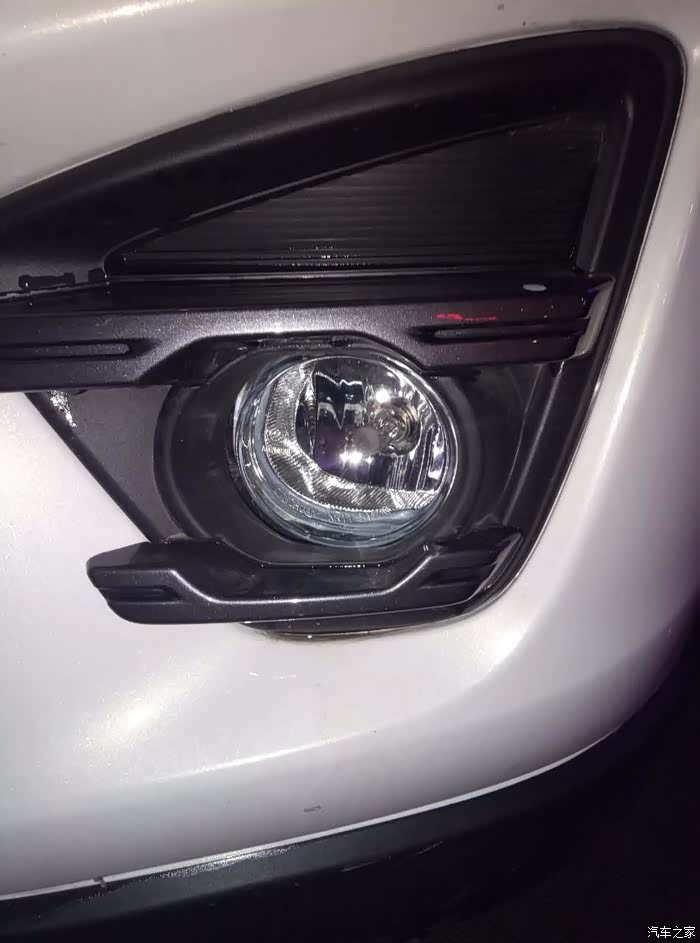 自己动手更换马自达cx-5雾灯!