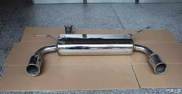 爱车讲堂——排气管的妙用 原厂车大多都采用这种回压排气管,主要是靠