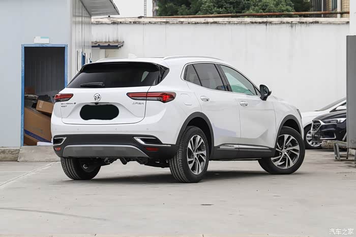 白色与众不同的昂科威s