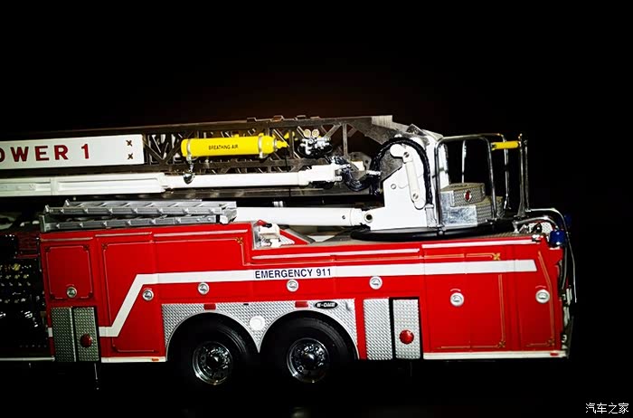 火情紧急出动美国消防车模型欣赏富兰克林code3twh