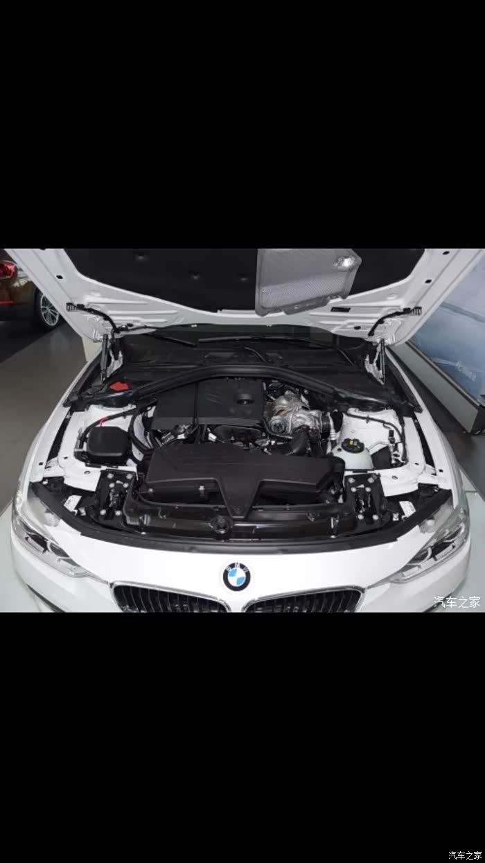 316的发动机舱(n13发动机)