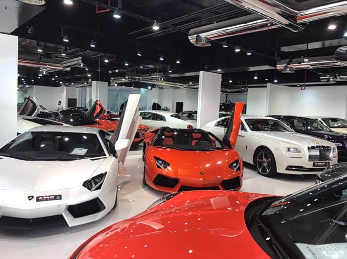 【图】路遇俩牛逼的展厅!_兰博基尼论坛_汽车之家论坛