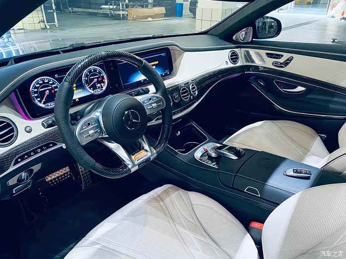 s63amg升级s65内饰