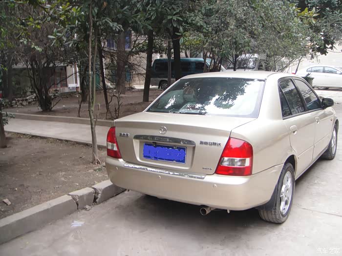 出一台05款马自达323封帖车已出