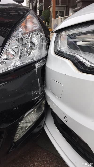 被追尾了_奥迪a3论坛_手机汽车之家