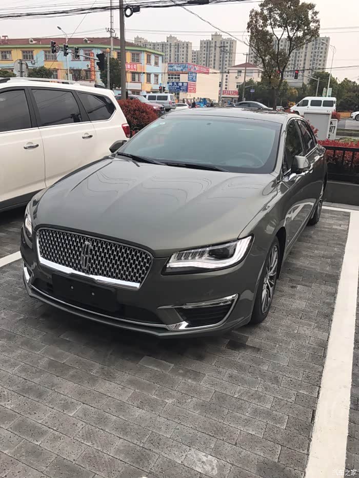 【图】求大神们收集下除了黑和白以外的颜色,谢过~~~_林肯mkz论坛