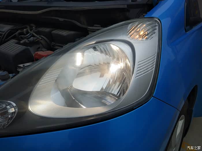 国庆不出门自己动手换飞度灯泡