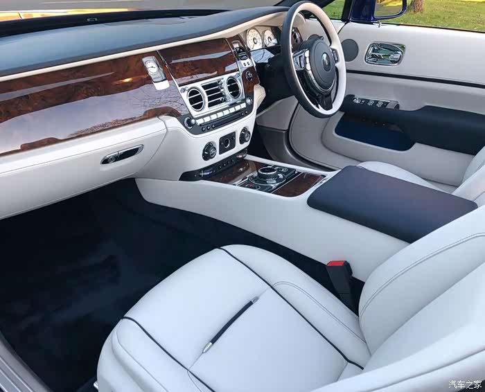 【图】rolls royce dawn白色内饰舍不得坐啊_劳斯莱斯论坛_汽车之家