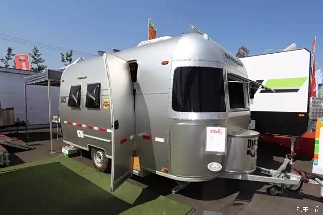 最新款国产清风房车旅游家天下