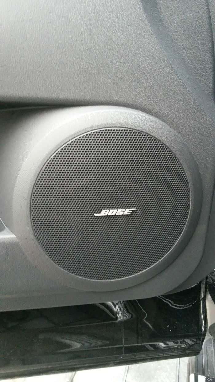bose音响,  知道,真心比睿翼精英版的音响强太多.
