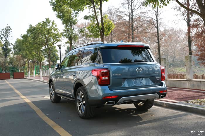 和我一起让梦想发光武汉广汽传祺gs8冰川蓝豪华智联版提车