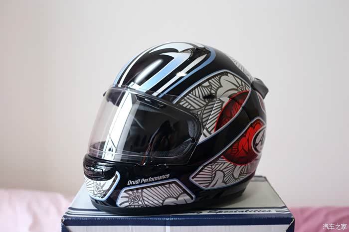 新入arai大眼仔入门级头盔勿喷