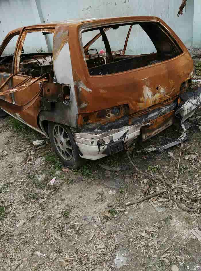 报废车检验,这老夏利是火烧车么?