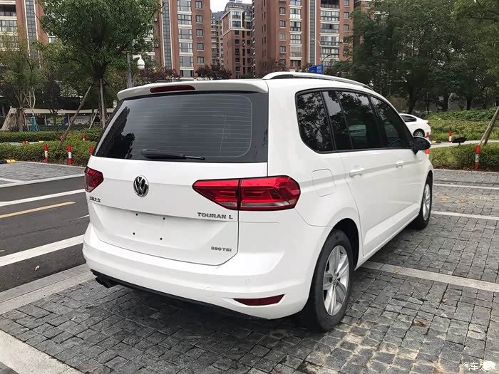出16款大众新途安l-280tsi 手动风尚版